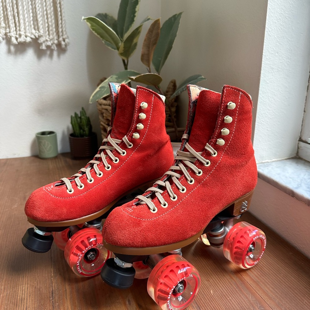 Red Suede Moxi Lolly Roller Skates
